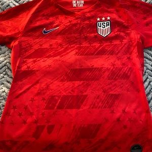 Womens USA Nike Soccer jersey